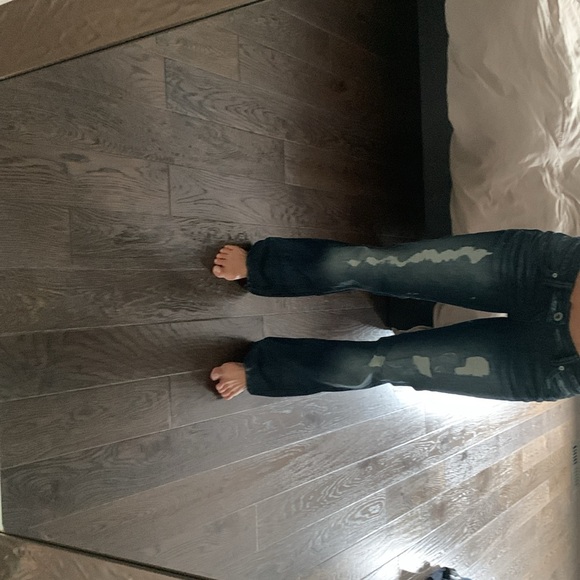 Women’s Guess Jeans - Picture 2 of 10